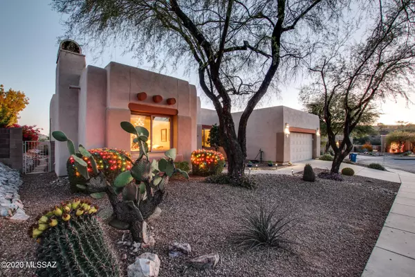 381 W Sugar Loaf Road, Tucson, AZ 85737