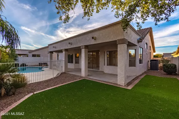 Oro Valley, AZ 85755,12884 N Meadview Way