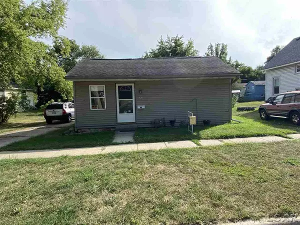 416 Bristol, Adrian, MI 49221