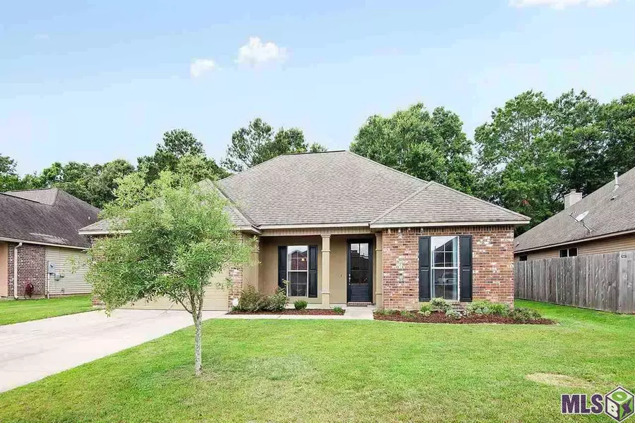 28471 GRAND TURK DR, Denham Springs, LA 70726