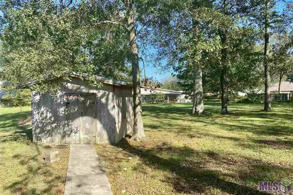 Gonzales, LA 70737,14114 ADAM ARCENEAUX DR