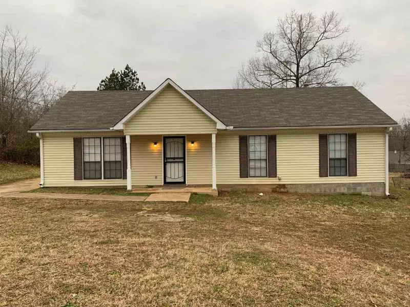 120 HILLCREST CV, Bolivar, TN 38008