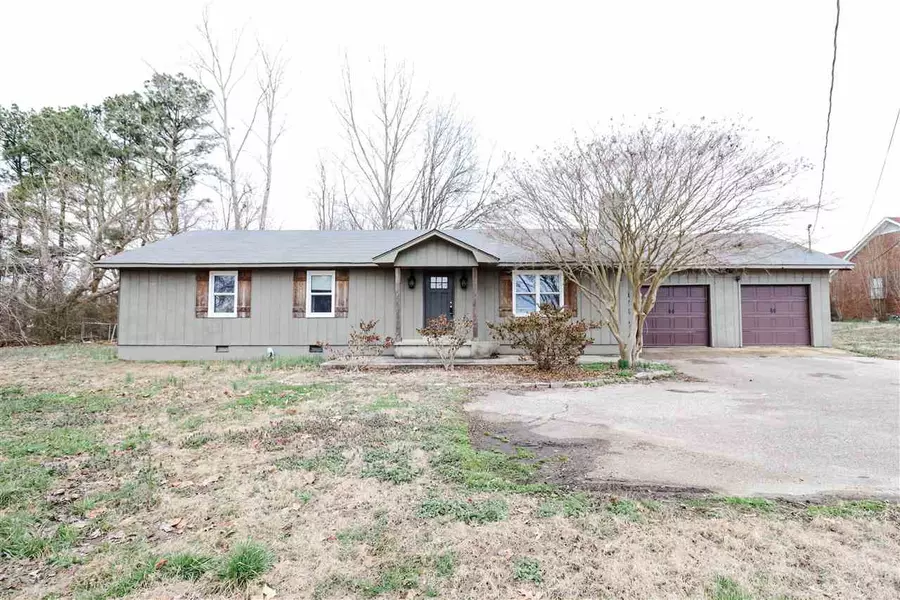 1742 59 HWY W, Covington, TN 38019