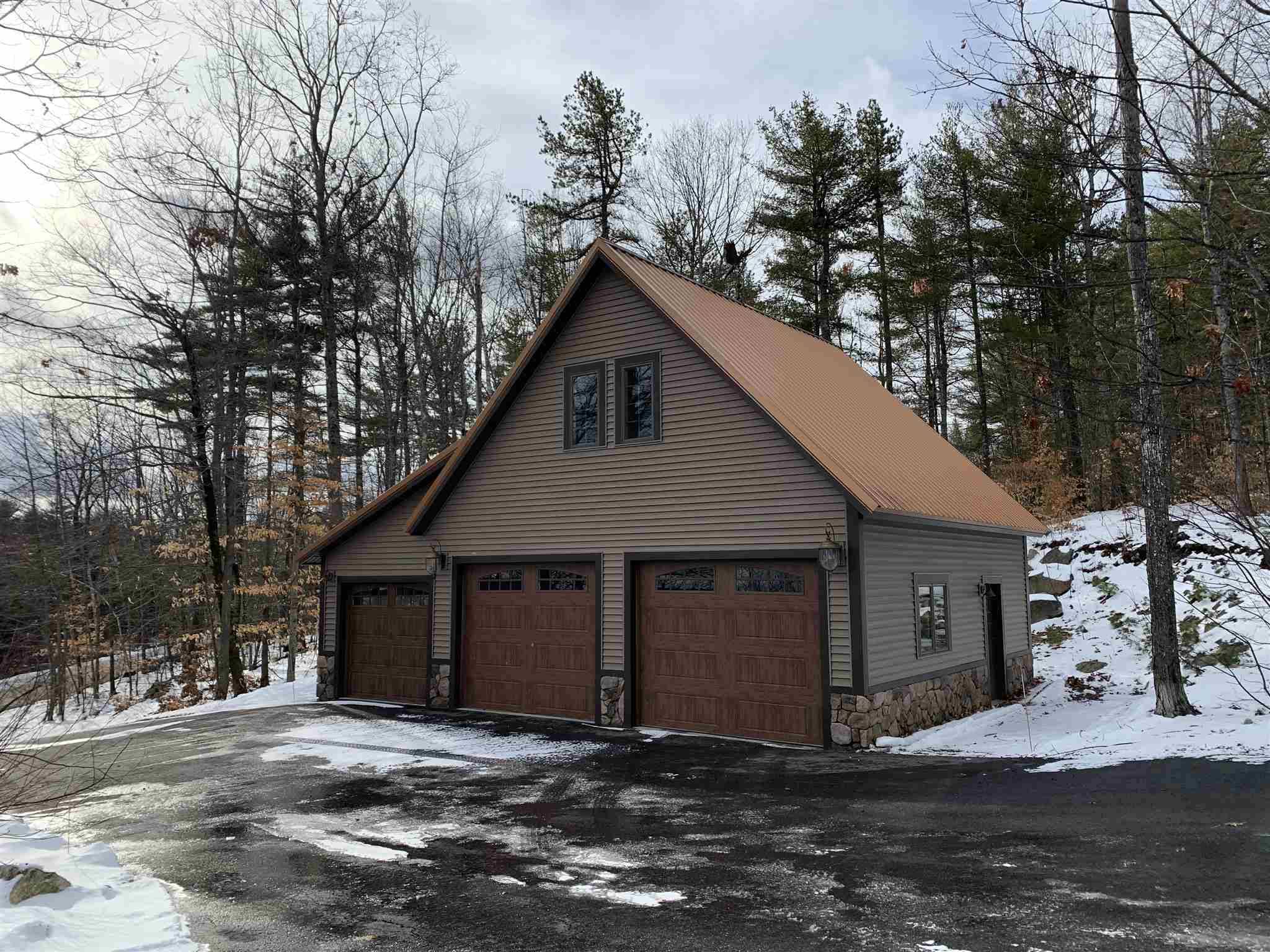 Ossipee, NH 03864,5 Simon Hill RD