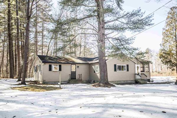 7 Appletree RD, Auburn, NH 03032