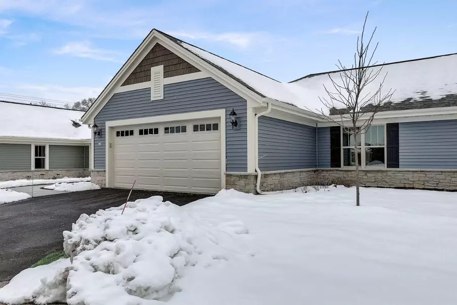 830 Margo Cir Unit 0501, Eagle, WI 53119