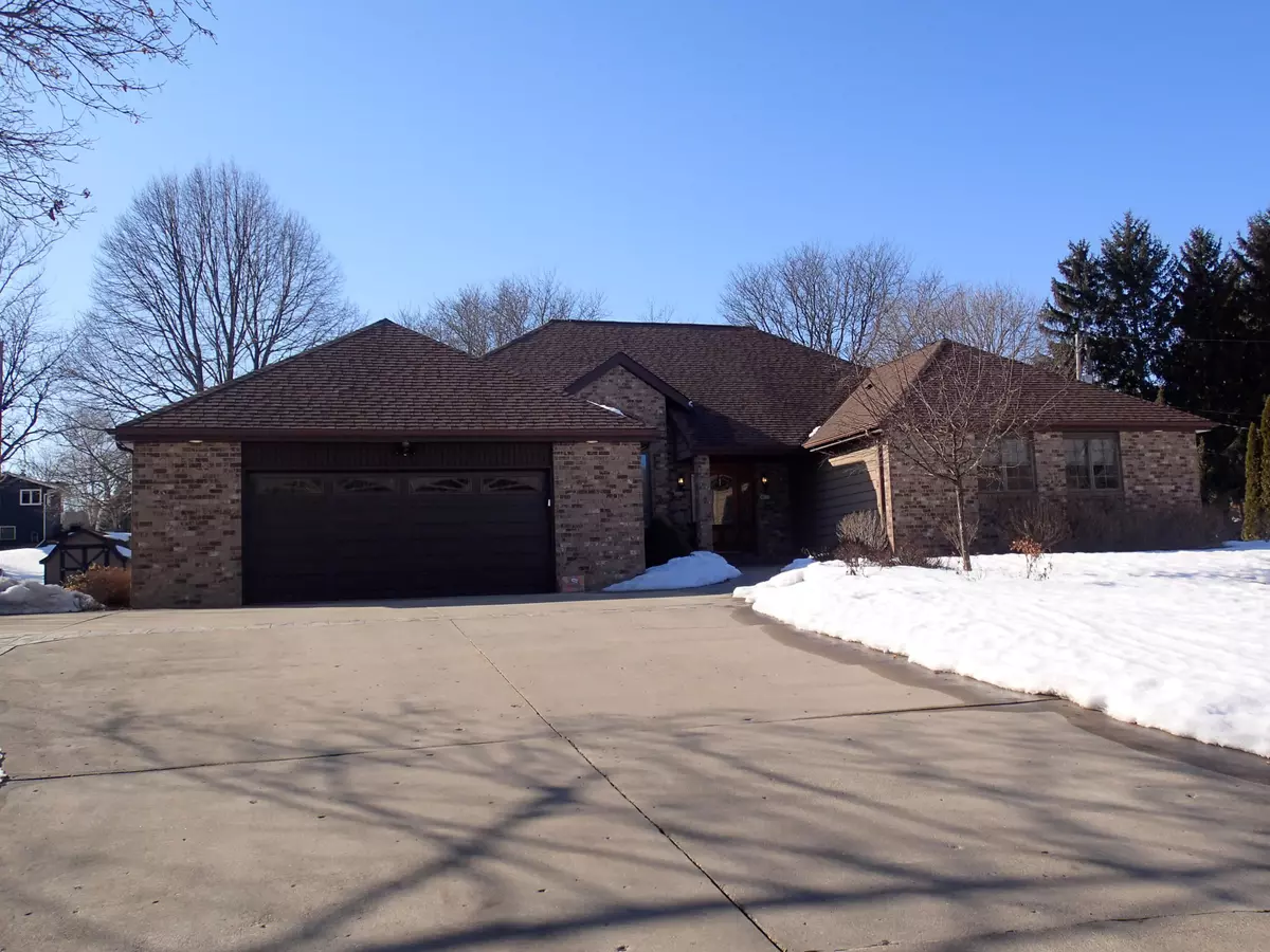 Slinger, WI 53086,4615 Meadow Ln