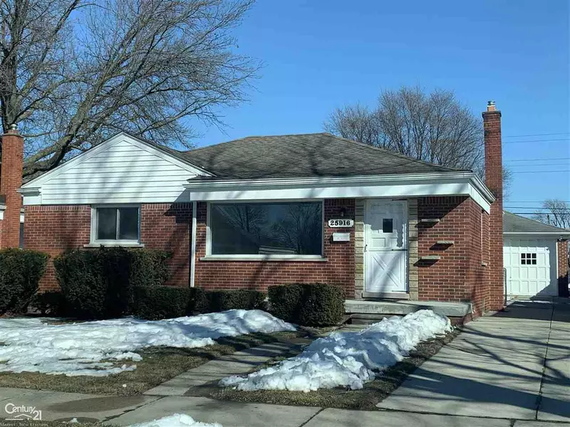 25916 Cubberness, Saint Clair Shores, MI 48081