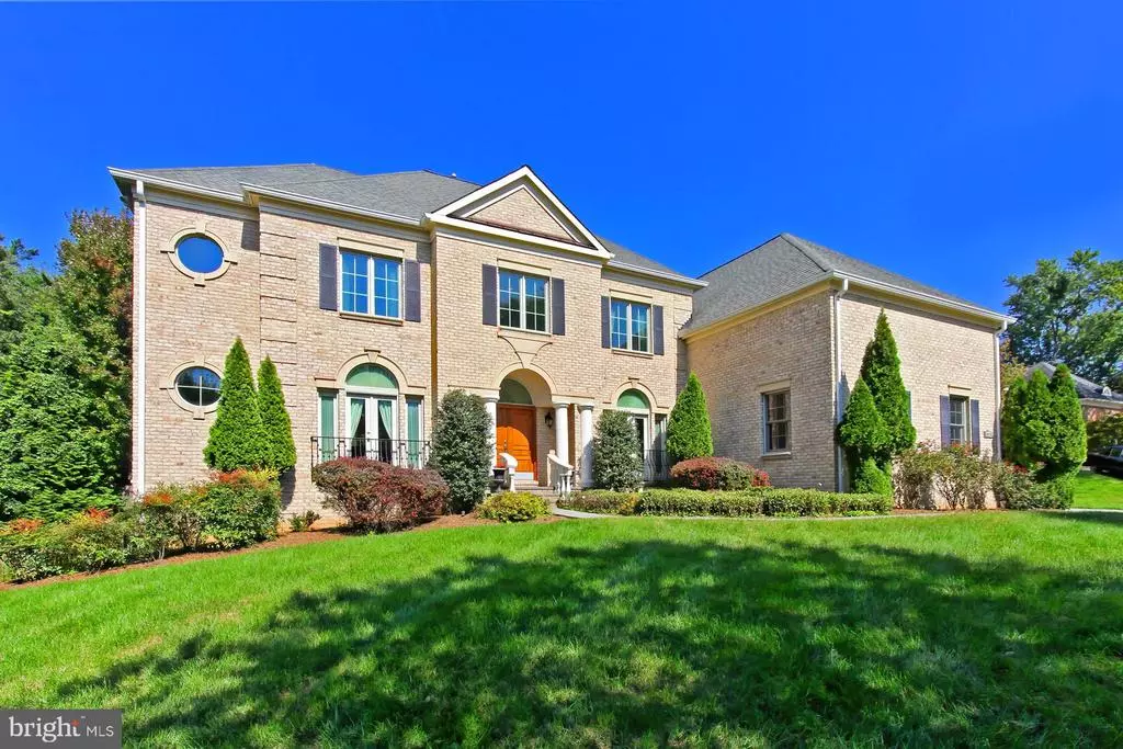 Mclean, VA 22102,8808 MIRADOR PL