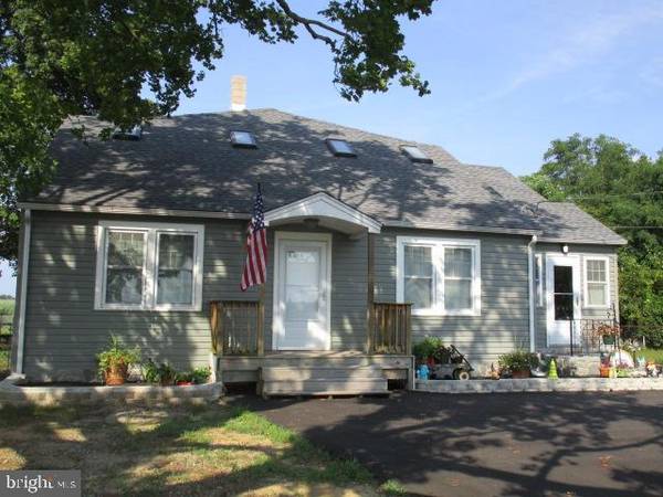 1066 S BROADWAY, Pennsville, NJ 08070