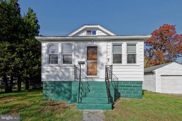 7 FENWICK AVE, Pennsville, NJ 08070