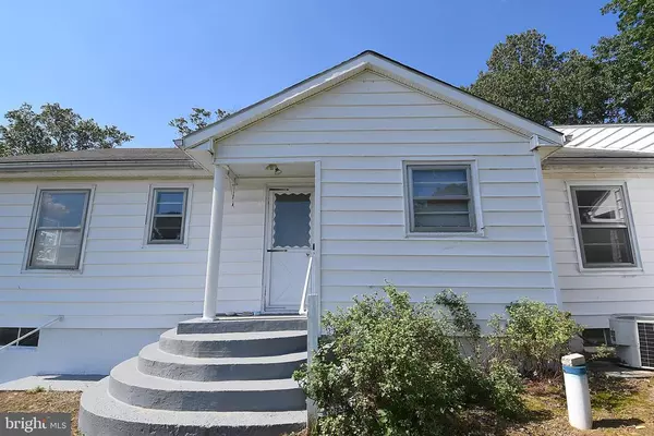 4554 MARTINSBURG, Berkeley Springs, WV 25411