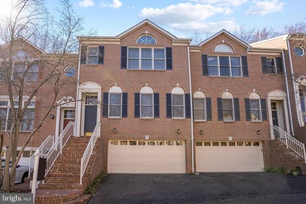 2914 OAKTON CREST PL, Vienna, VA 22181