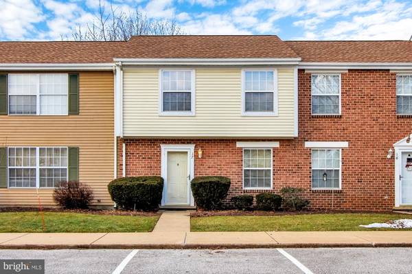 17 WILLIAMSTOWN CIR, York, PA 17404