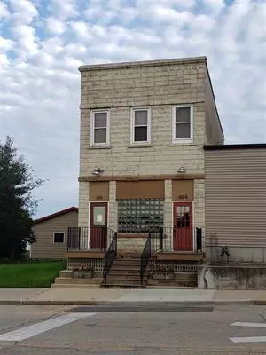 103 S Main St, Reeseville, WI 53579