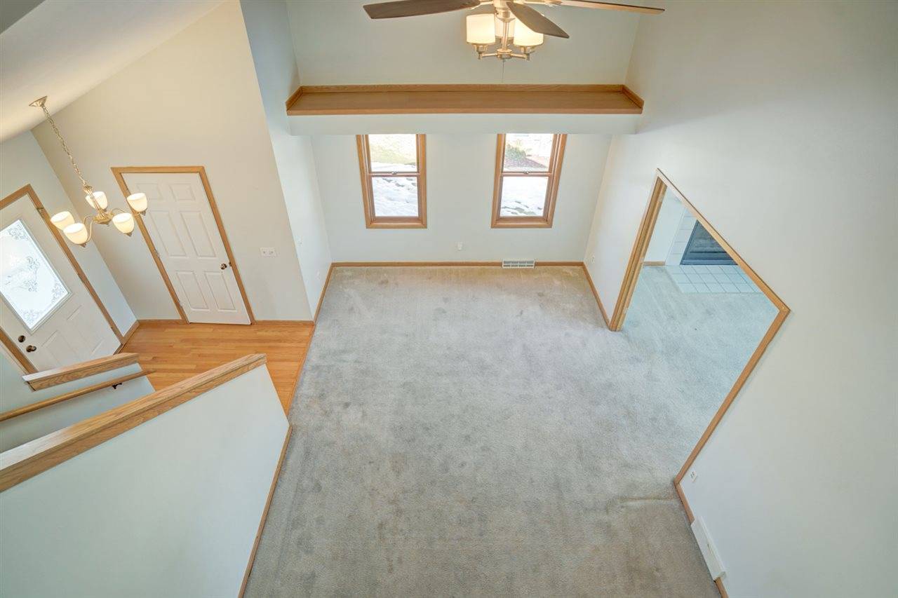 Oregon, WI 53575,446 Oakwood Dr