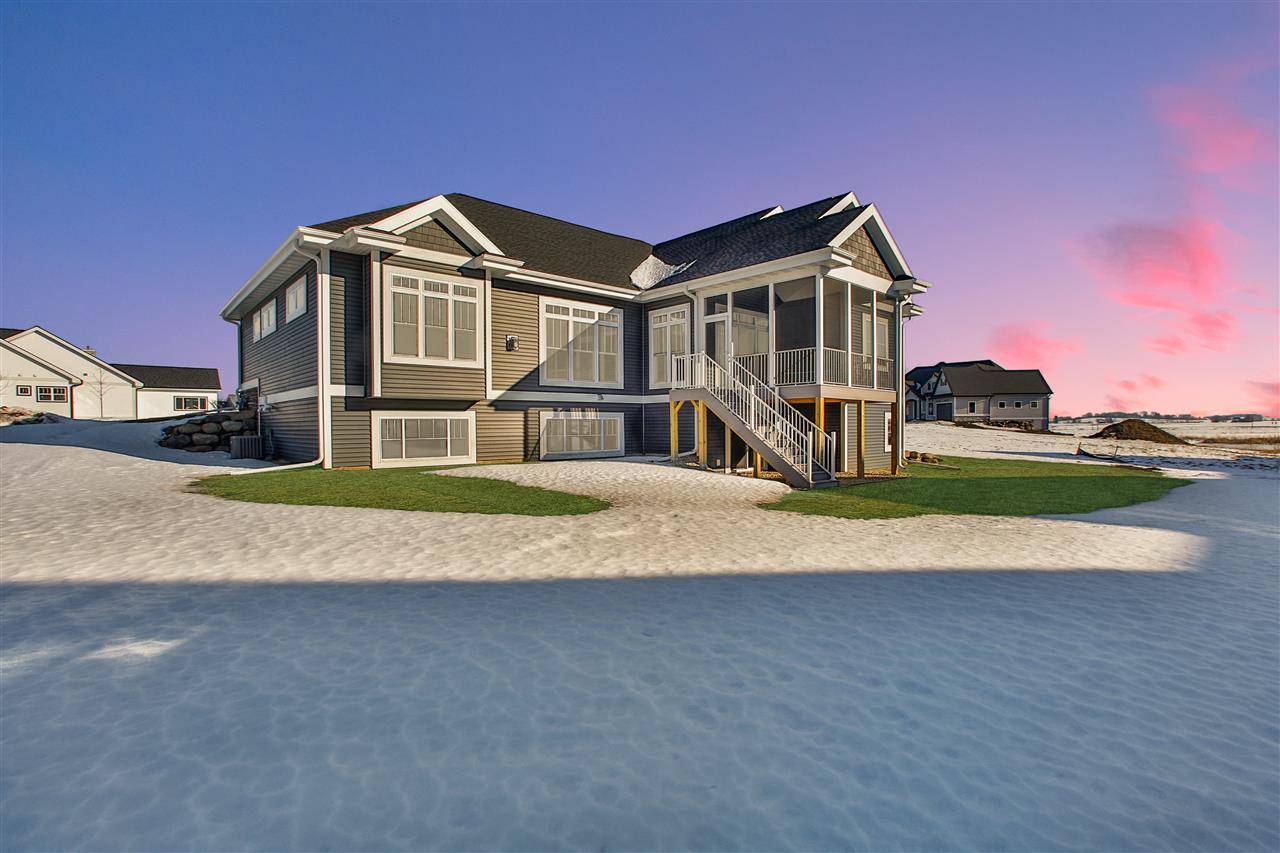 Waunakee, WI 53597,1109 Dolan Ave