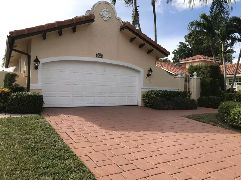 5200 Casa Real DR, Delray Beach, FL 33484