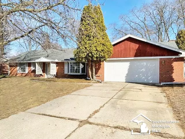 7148 Glenmore, Lambertville, MI 48144