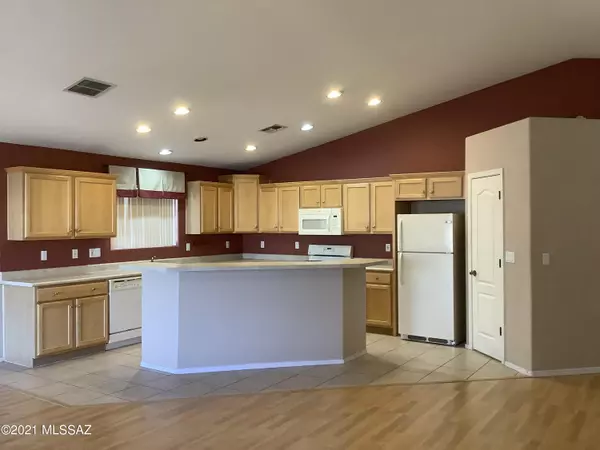 10413 E Avalon Park Street, Tucson, AZ 85747