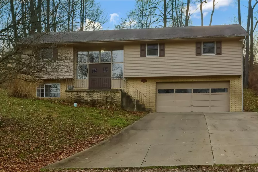 21 Zaccarino Ln, Cecil, PA 15321