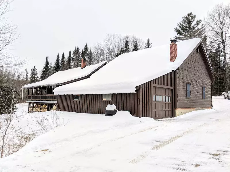 347 Leroux RD, Wheelock, VT 05851