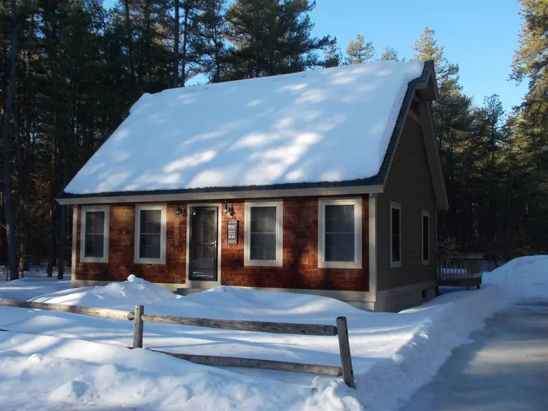 45 Moores Pond RD, Madison, NH 03875