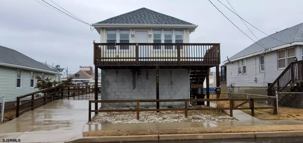 705 W Maple Ave Ave, West Wildwood, NJ 08260