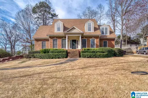 Vestavia Hills, AL 35243,3421 DANNER CIRCLE