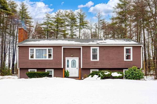 5 Walnut Hill DR, Raymond, NH 03077