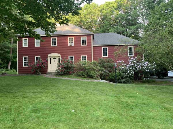 7 Crestwood CT,  Amherst,  NH 03031