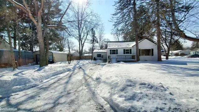 729 GREEN ST., Algonac, MI 48001