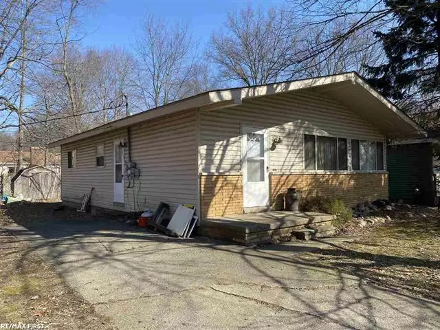 478 MAPLE, Algonac, MI 48001