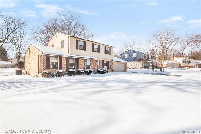 2437 PINEWOOD CRT, Flint Twp, MI 48433