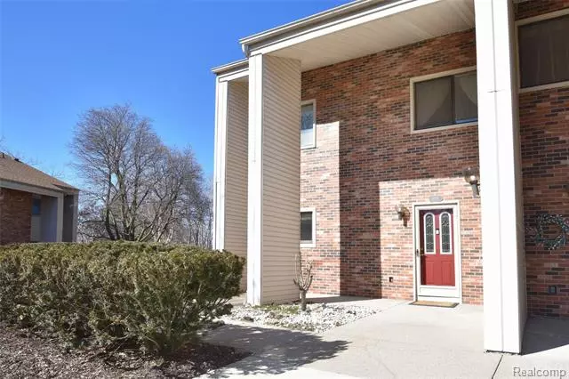 West Bloomfield, MI 48322,6170 PALOMINO CRT