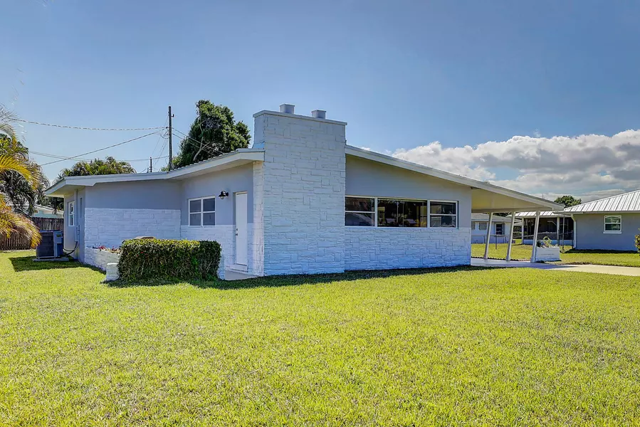 618 Willows AVE, Port Saint Lucie, FL 34952