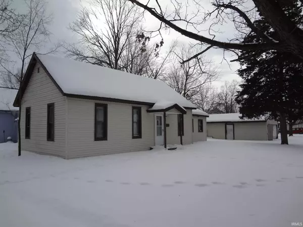 1002 Elm Street, Rochester, IN 46975