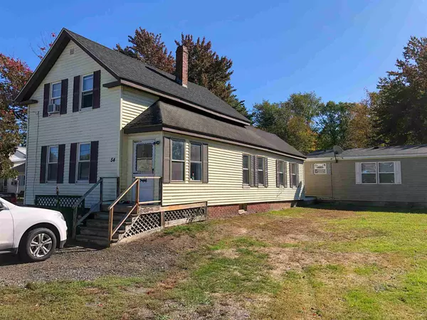 54 Farm LN, Seabrook, NH 03874