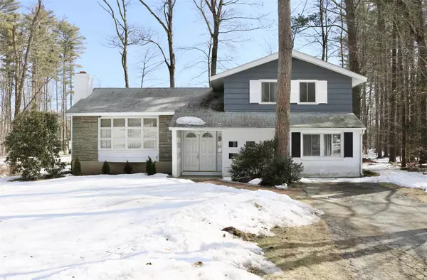 23 Sylvan RD, North Hampton, NH 03862