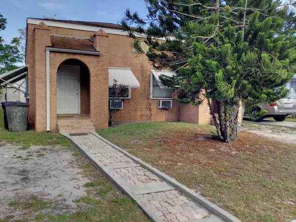 1107 Mayflower RD, Fort Pierce, FL 34950