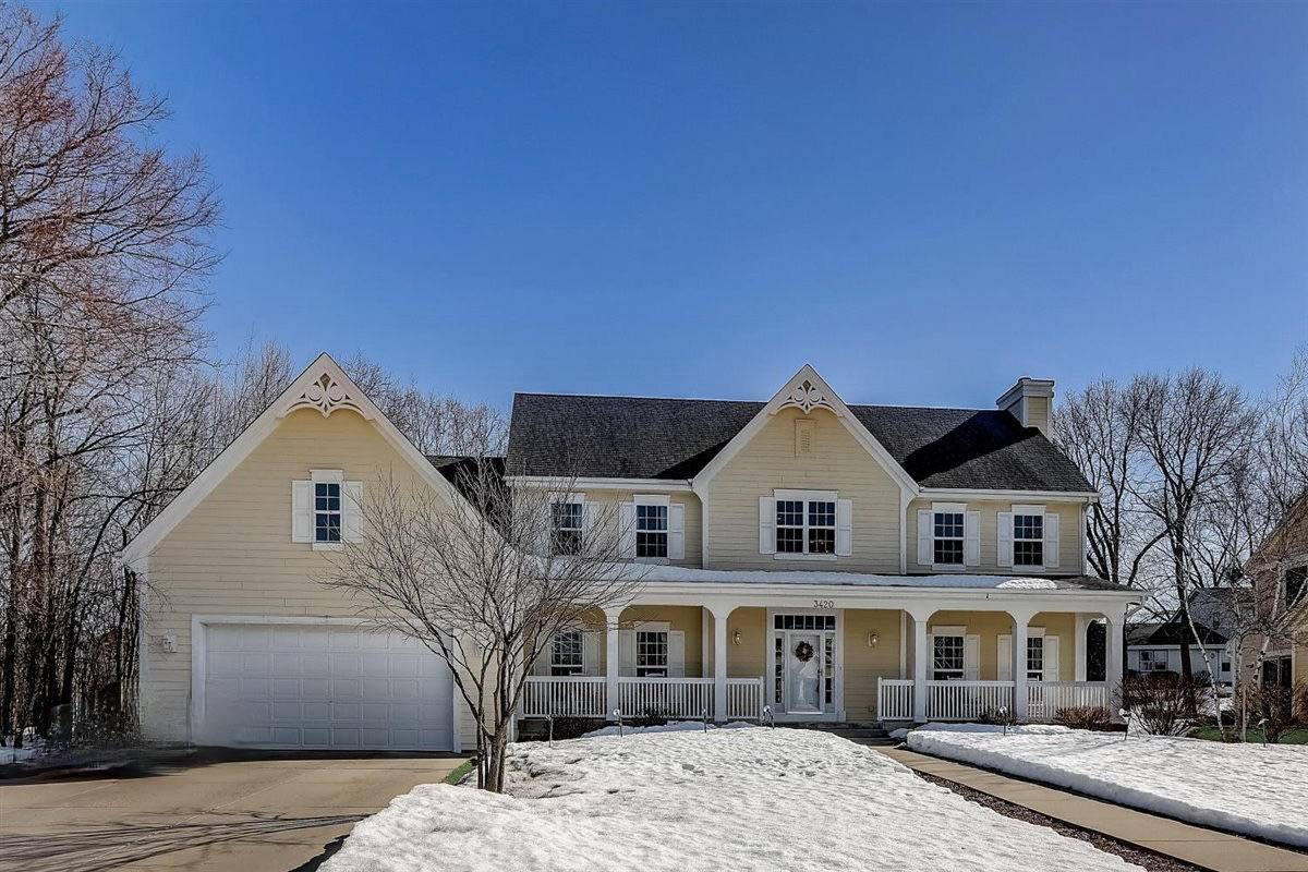 3420 S Highpointe Dr, New Berlin, WI 53151
