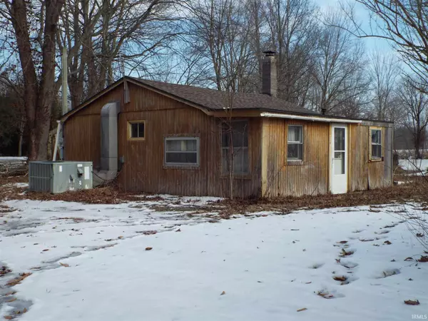 11288 Sawmill Road, Elberfeld, IN 47613