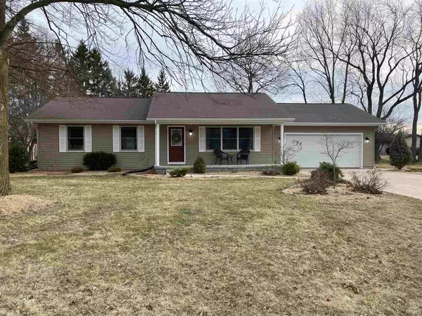 57034 Claudia Lane, Middlebury, IN 46540