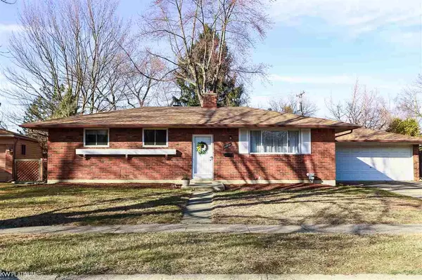 Clinton Township, MI 48035,36824 Woodingham St