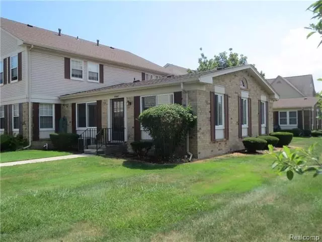 34736 Jefferson, Harrison Township, MI 48045