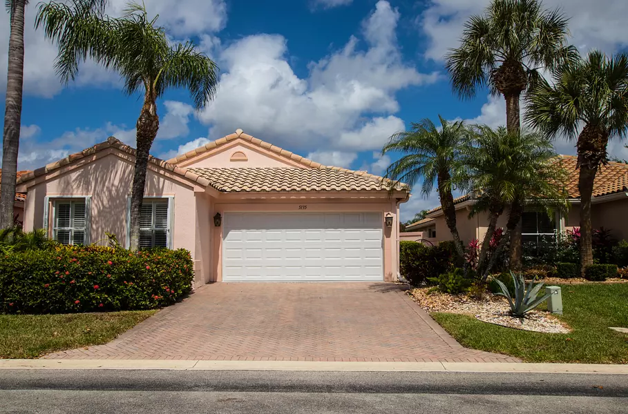 5135 Pelican Cove DR, Boynton Beach, FL 33437