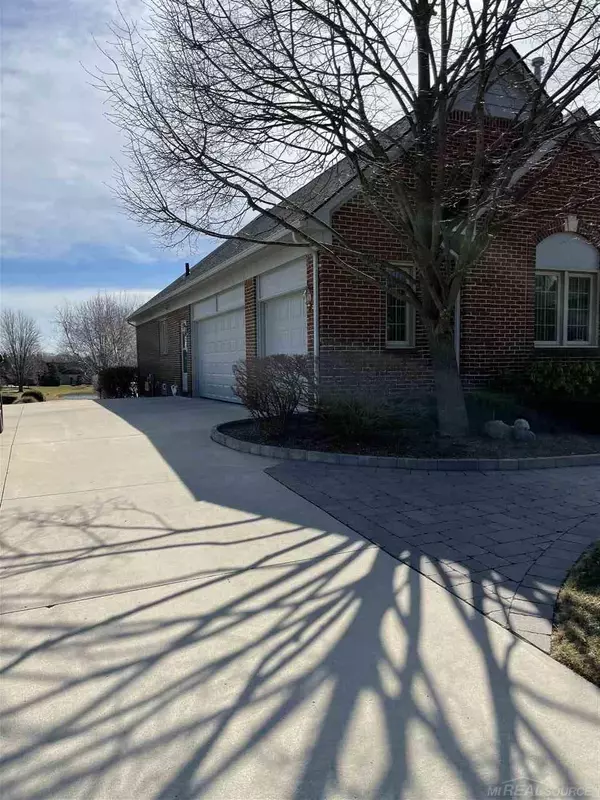 Washington Twp, MI 48094-1561,8920 Glenmoor Circle