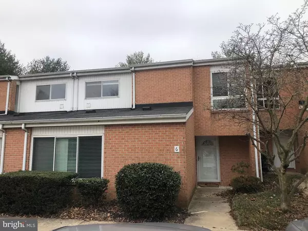 6 LAMPLIGHTER CT, Pikesville, MD 21208