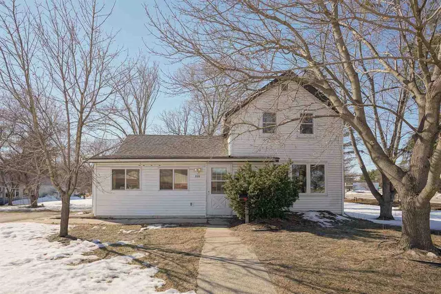 510 Scott St, Mazomanie, WI 53560