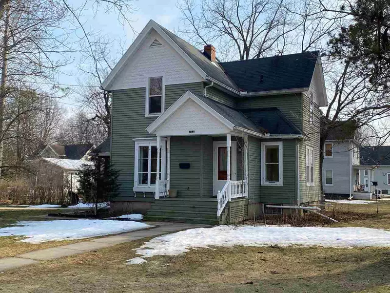 312 Polk St, Sauk City, WI 53583-1152